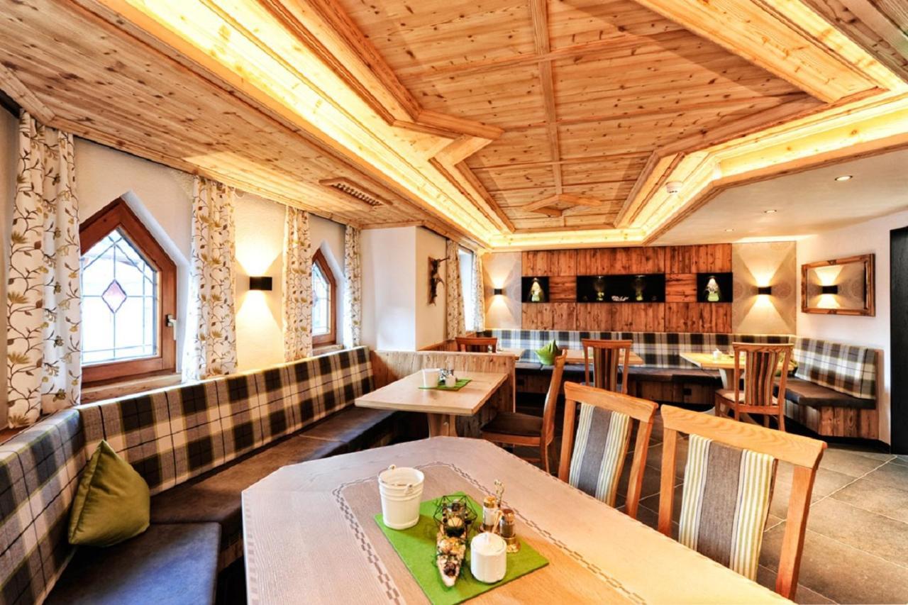 Hotel Garni Stefanie Ischgl Eksteriør bilde
