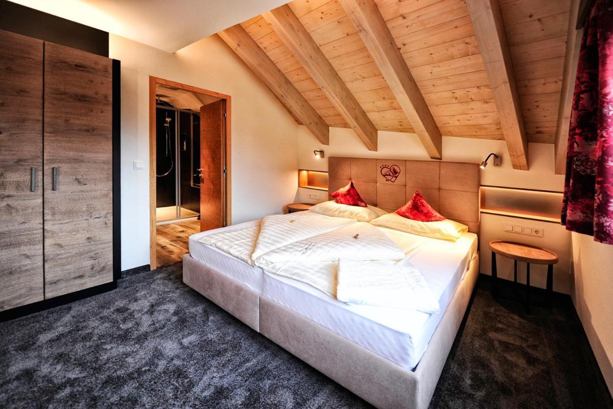 Hotel Garni Stefanie Ischgl Eksteriør bilde