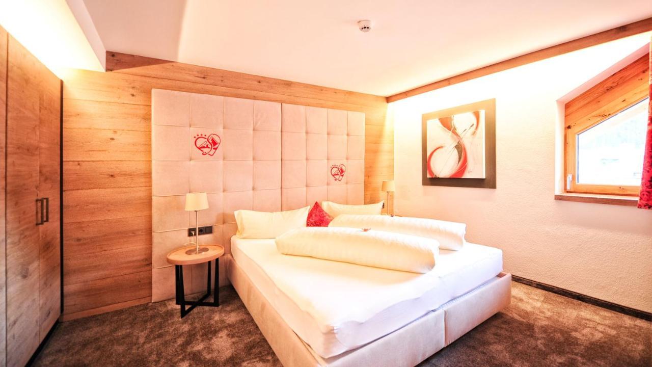 Hotel Garni Stefanie Ischgl Eksteriør bilde
