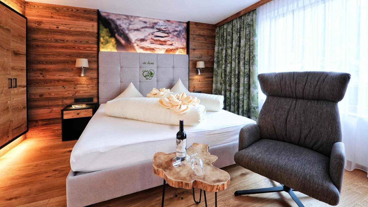 Hotel Garni Stefanie Ischgl Eksteriør bilde