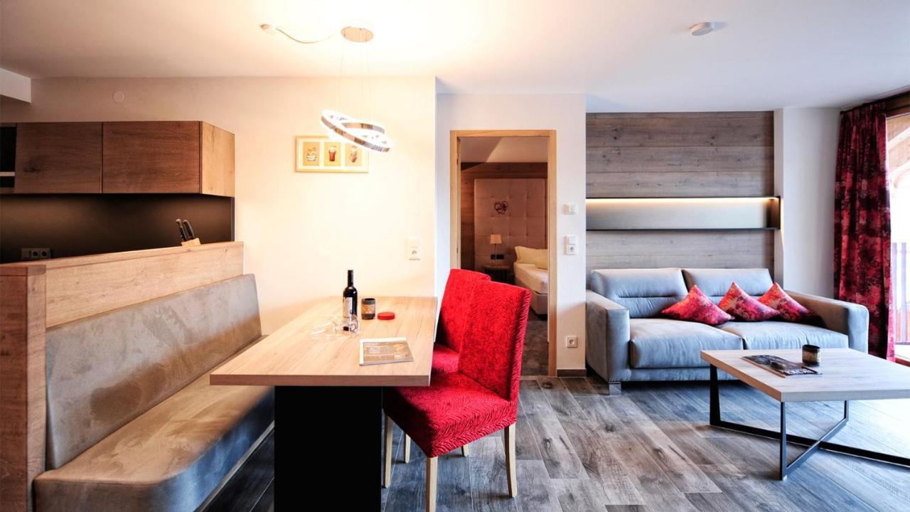 Hotel Garni Stefanie Ischgl Eksteriør bilde