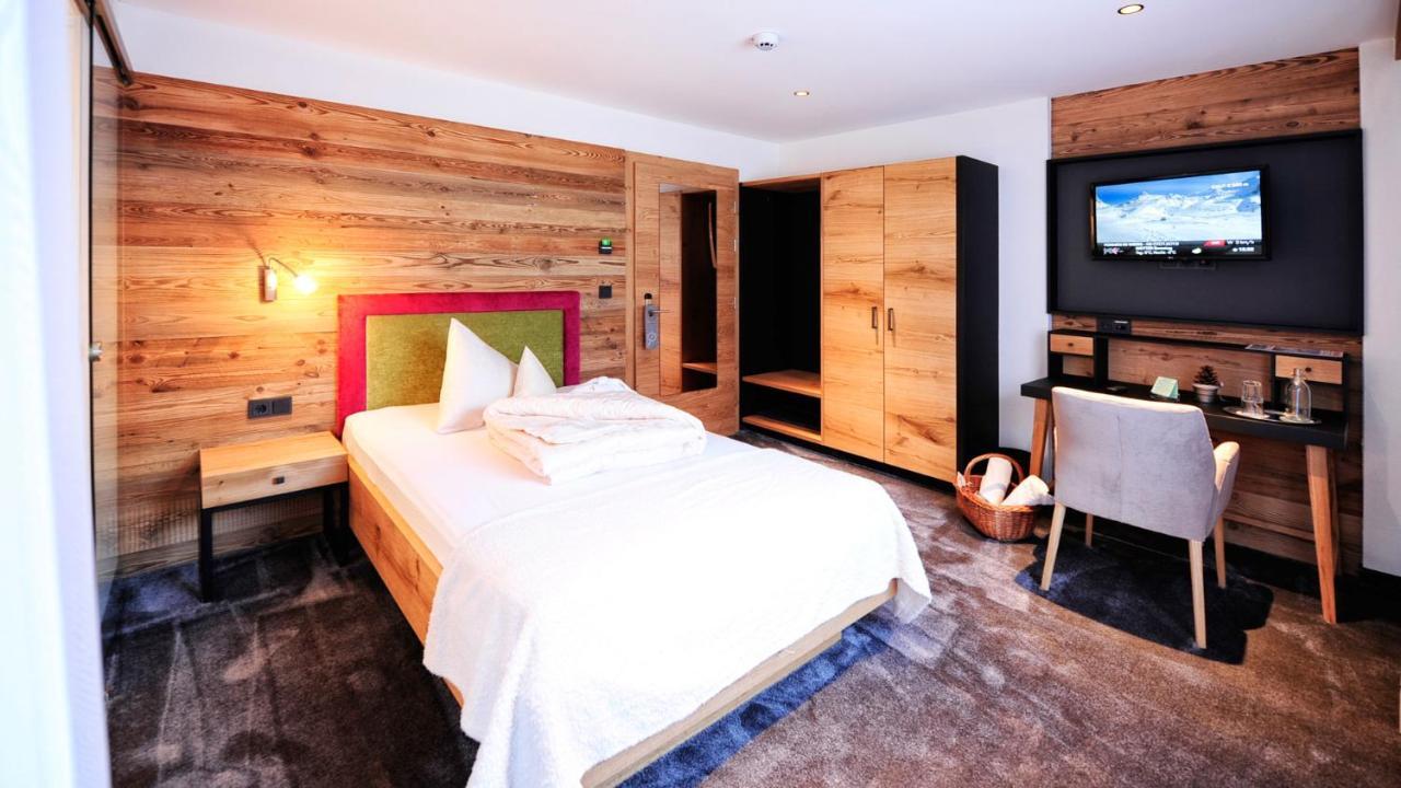 Hotel Garni Stefanie Ischgl Eksteriør bilde