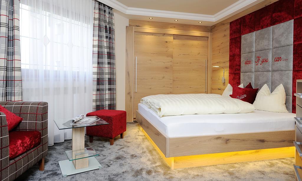 Hotel Garni Stefanie Ischgl Rom bilde